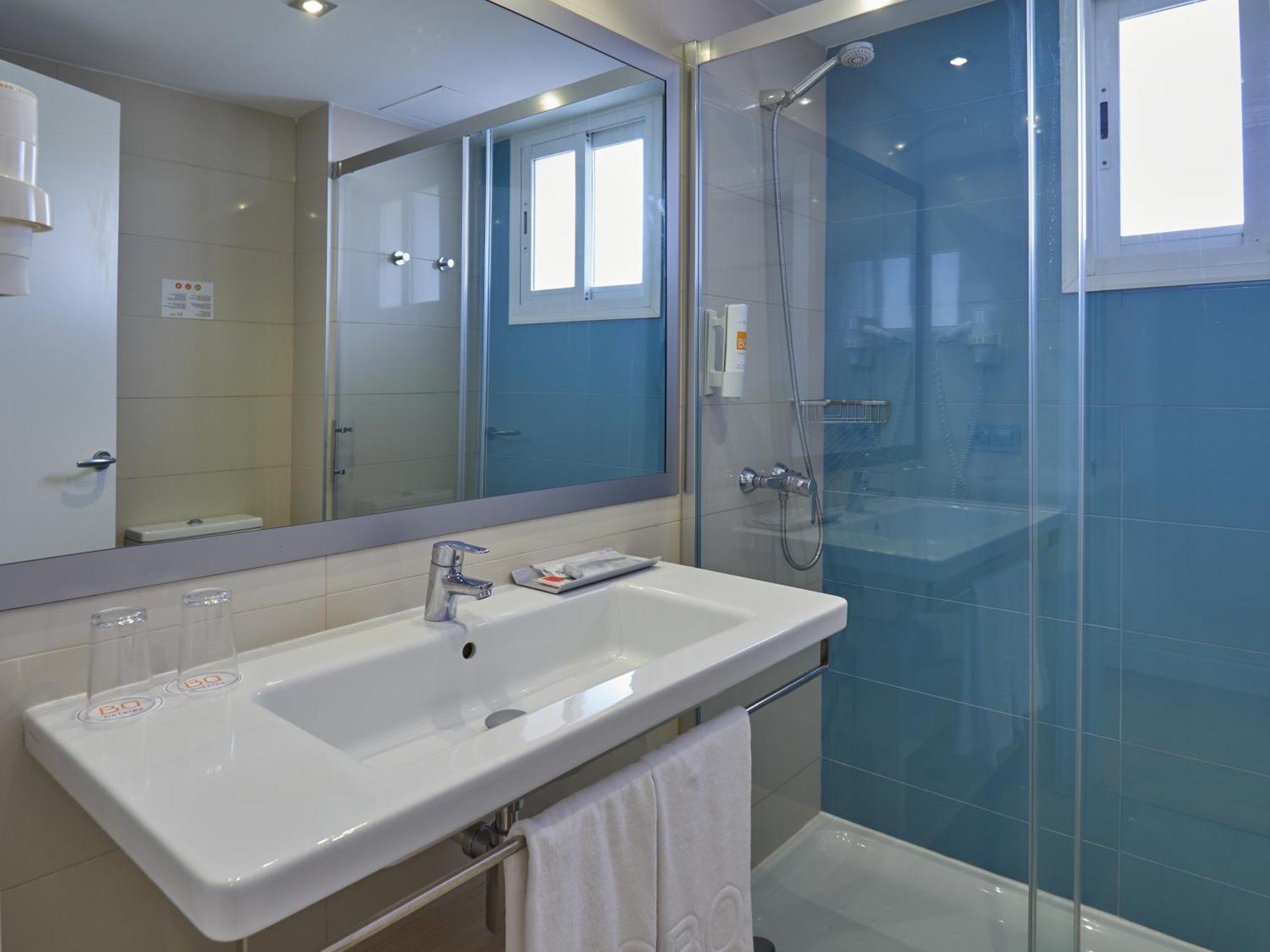 Doppelzimmer mit Balkon